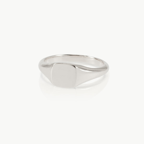 Timelessly elegant signet ring – The dainty square face can be left plain or engraved. This sterling silver ring is meticulously crafted in Cape Town.