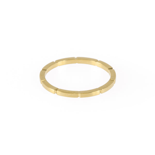 Eco-friendly gold ring. This artisan crafted Notch Ring is handmade in Cape Town in recycled gold from e-waste.